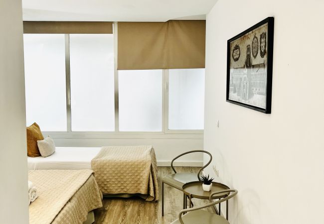 Apartment in Valencia / València - A (VA012.1) TH Ayuntamiento 1A