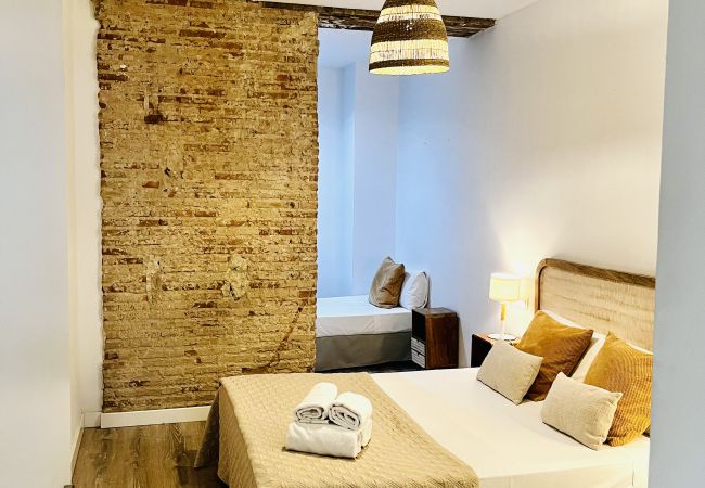 Apartment in Valencia / València - A (VA012.1) TH Ayuntamiento 1A