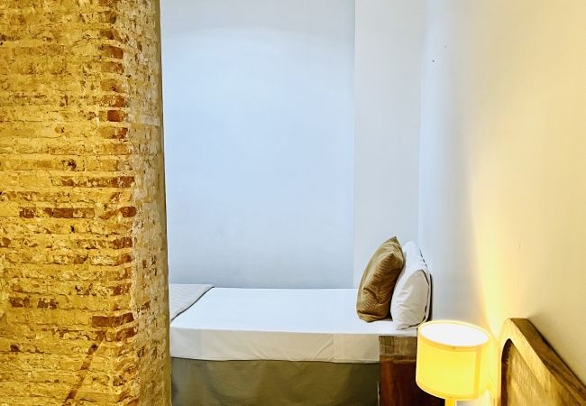 Apartment in Valencia / València - A (VA012.1) TH Ayuntamiento 1A