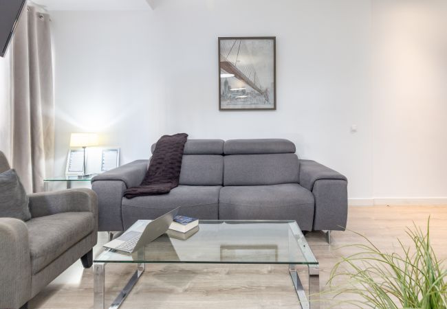 Apartment in Valencia / València - A (VA012.1) TH Ayuntamiento 1A