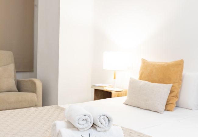 Apartment in Valencia / València - A (VA012.1) TH Ayuntamiento 1A