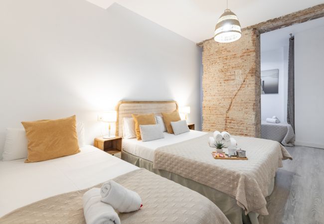 Apartment in Valencia / València - A (VA012.1) TH Ayuntamiento 1A