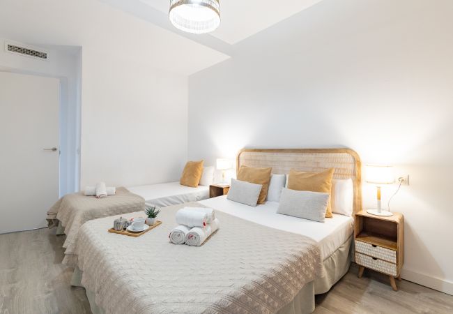 Apartment in Valencia / València - A (VA012.1) TH Ayuntamiento 1A