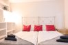 Apartment in Madrid - M (AXIII83) Apartamento con jardín Hispanoamérica