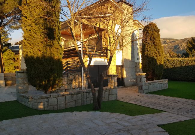 Villa in Manzanares el Real - M (PON351) CHALET SIERRA GUADARRAMA - LA PONDEROSA