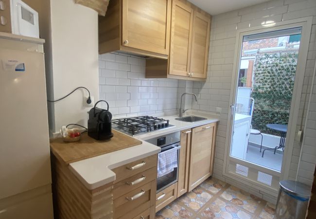 Apartment in Valencia / València - A (VA046) TH Cabanyal