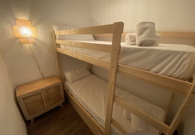 Apartment in Valencia / València - A (VA046) TH Cabanyal