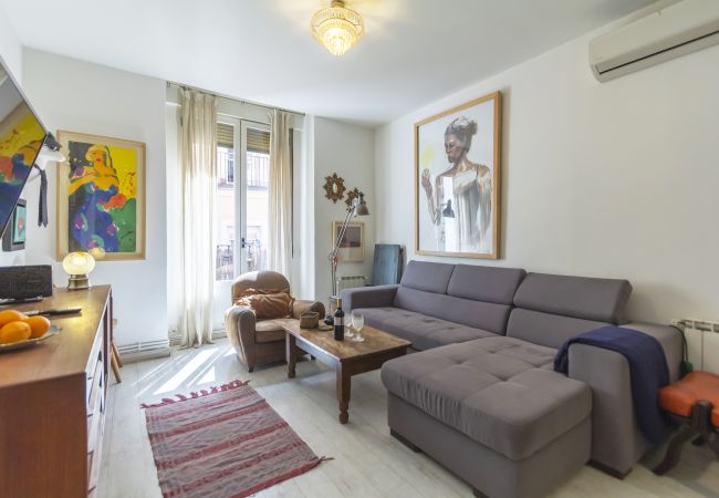 Apartment in Madrid - M (EST8) Apto. Tribunal-Malasaña-Chueca