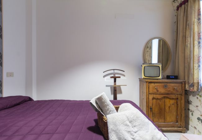 Apartment in Madrid - M (EST8) Apto. Tribunal-Malasaña-Chueca