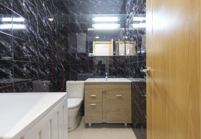 Apartment in Madrid - M (HGA5A) LUXE Madrid Norte R. Madrid Stadium
