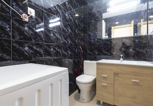 Apartment in Madrid - M (HGA5A) LUXE Madrid Norte R. Madrid Stadium