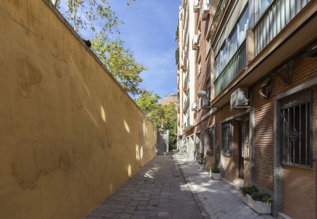 Apartment in Madrid - M (HGA5A) LUXE Madrid Norte R. Madrid Stadium