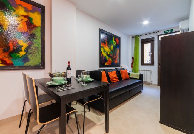 Apartment in Madrid - M (HGA5B) LUXE Madrid Norte R. Madrid Stadium