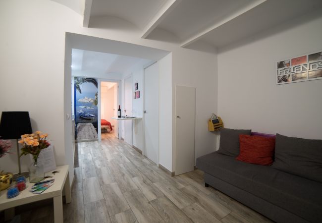 Apartment in Madrid - M (JJN155) Apartamento O'Donnell Gregorio Marañón
