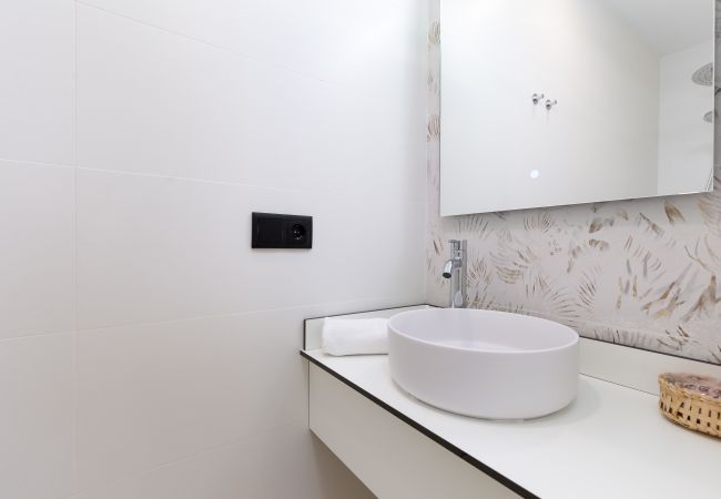 Studio in Valencia / València - A (VA060.2) TH La Marina Real Loft 2
