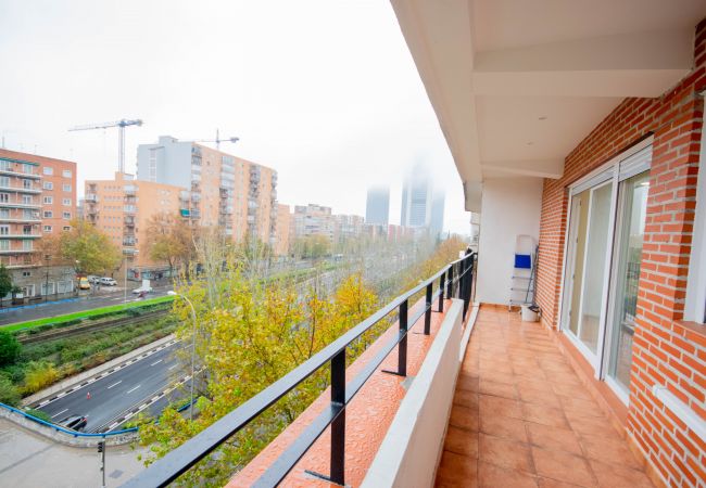 Apartment in Madrid - M (CAS224) Exclusivo Apartamento Plaza De Castilla