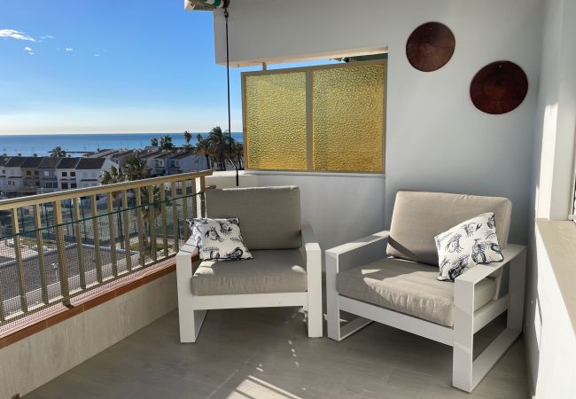 Apartment in El Puig - A (VA071) Terraza con vistas al Mar. El Puig. Edif