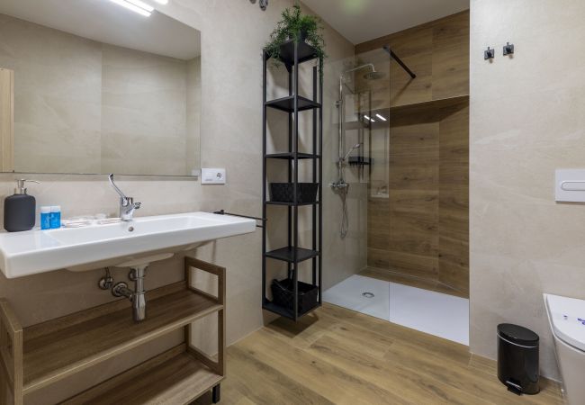 Apartment in Valencia / València - A (VA072) TH Patraix Suite con Terracita
