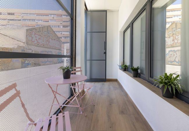 Apartment in Valencia / València - Travel Habitat Patraix Suite con Terracita