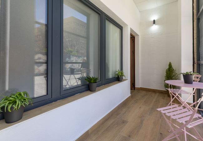 Apartment in Valencia / València - A (VA072) TH Patraix Suite con Terracita