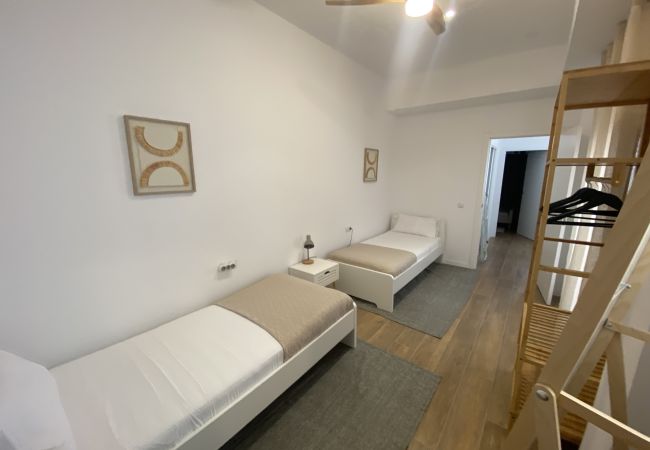 Apartment in Valencia / València - A (VA077-1) TH Bioparc con Terraza Apartment A