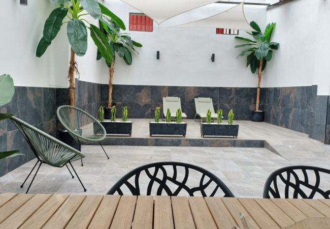 Apartment in Valencia / València - A (VA085) TH Ruzafa Green House Patio