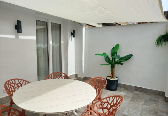 Apartment in Valencia / València - A (VA085) TH Ruzafa Green House Terraza